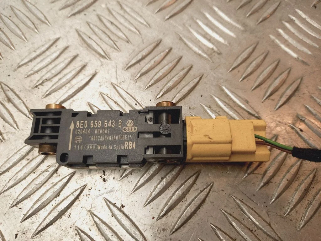 Airbag deployment crash/impact sensor 8E0959643B
