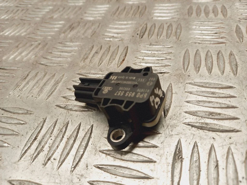 Airbag deployment crash/impact sensor 8P0955557