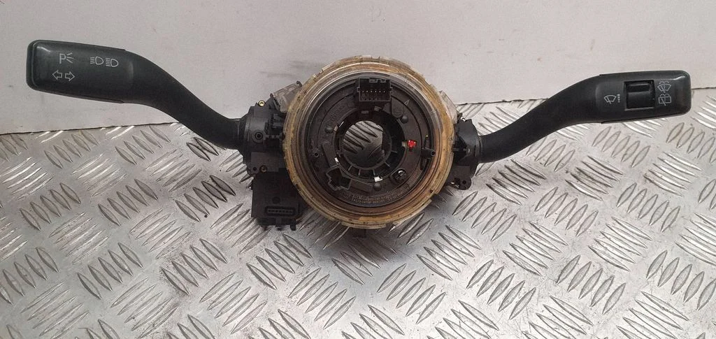 Sviru komplekts – Audi A4 S4 B6 8E 8H (2001-2005)