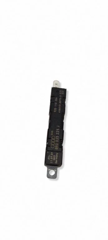 Aerial antenna amplifier – Audi Q5 SQ5 8R (2008-2017)