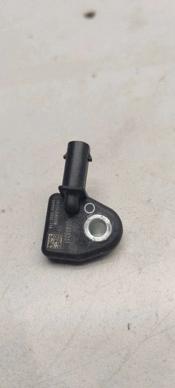 Drošības spilvenu trieciena sensors 3q0959351