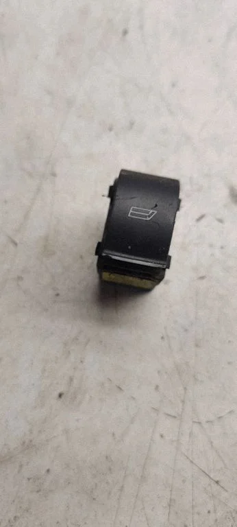 Elektrisko logu slēdzis 8z0959855