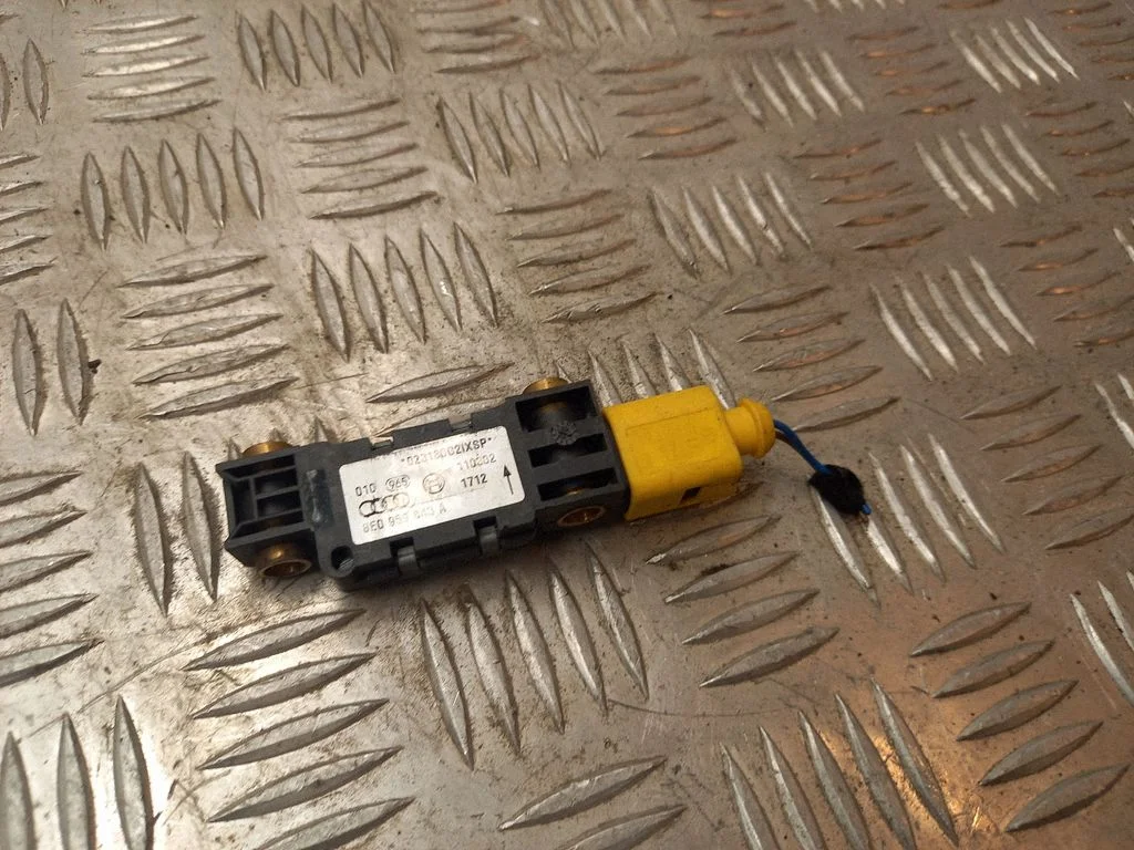 Airbag deployment crash/impact sensor 8E0959643A