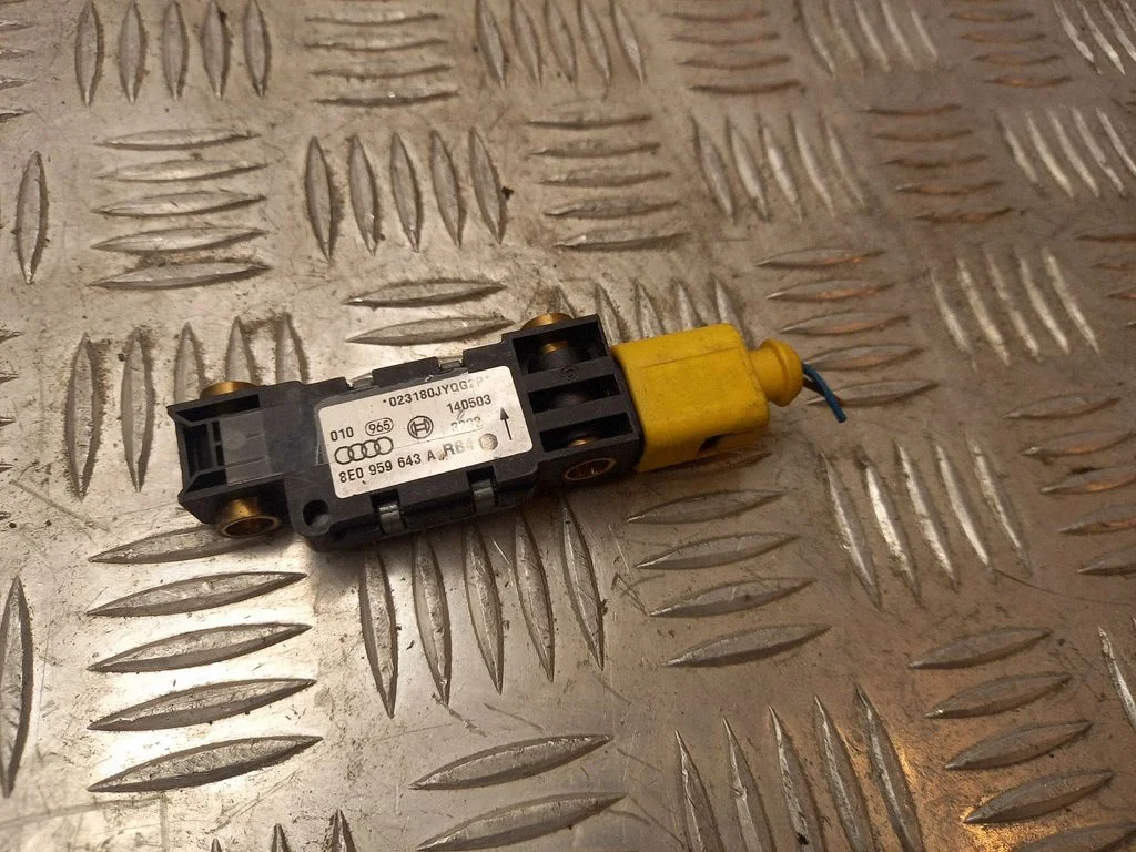 Airbag deployment crash/impact sensor 8E0959643A