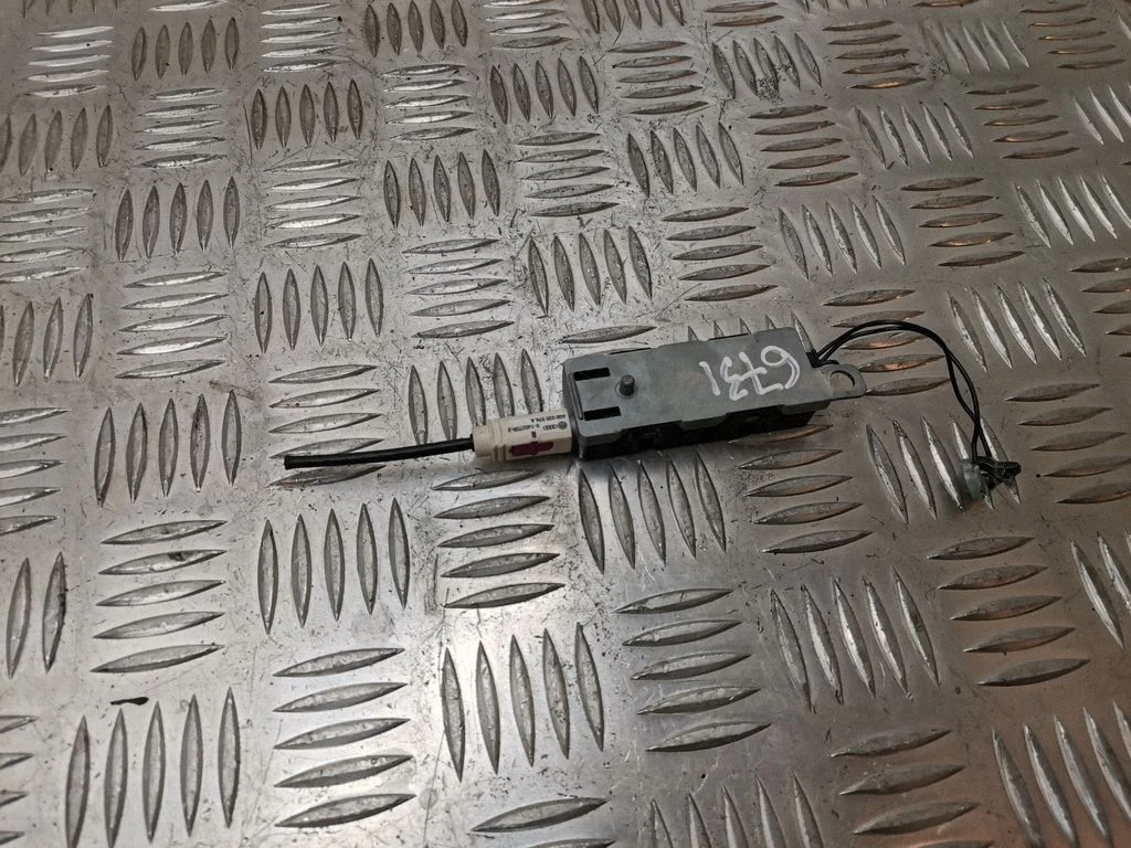 Antenas pastiprinātājs 3C9035552