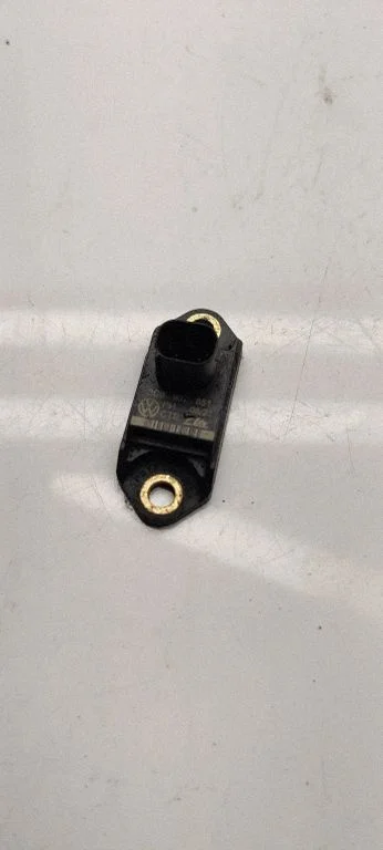 Drošības spilvenu trieciena sensors 3c0907651