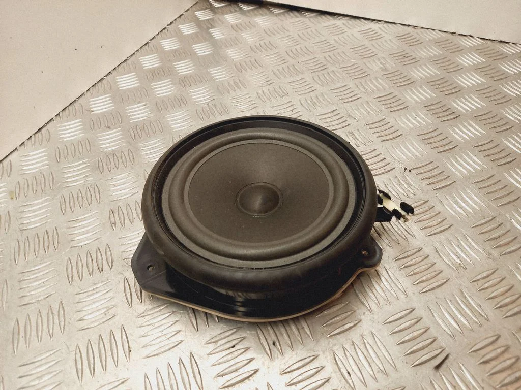 Front door speaker 8E0035411