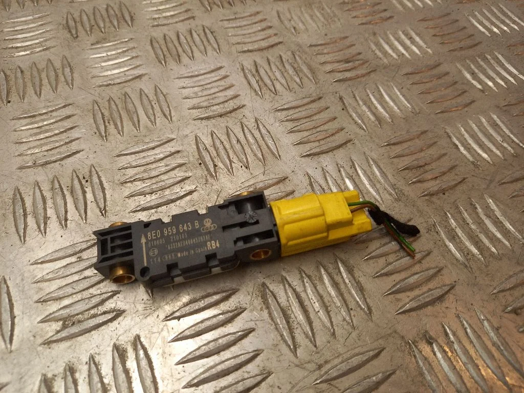 Airbag deployment crash/impact sensor 8E0959643B