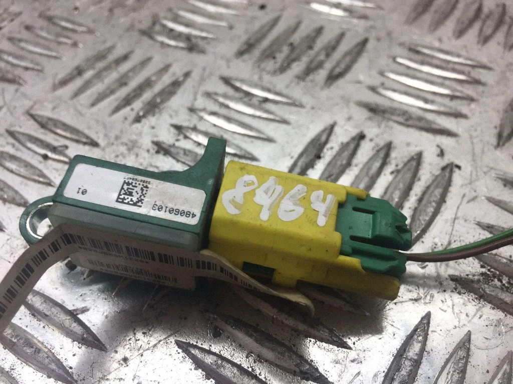 Drošības spilvenu trieciena sensors 3C0909606