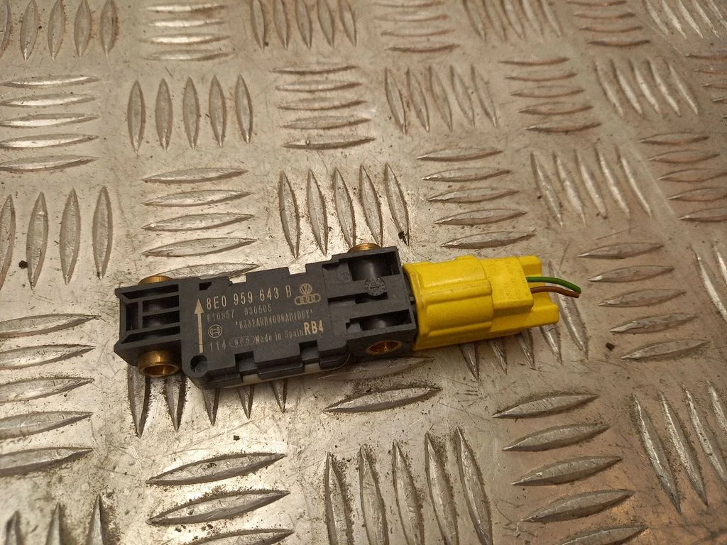 Airbag deployment crash/impact sensor 8E0959643B