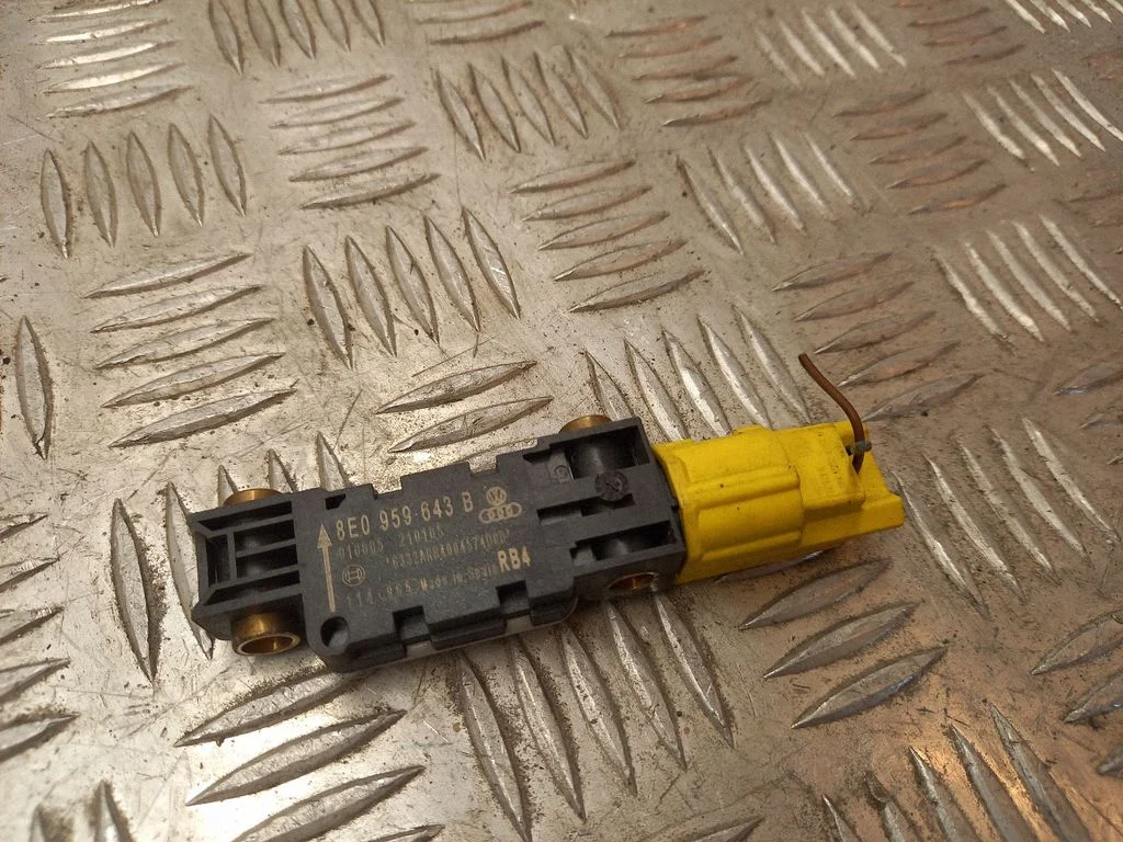 Airbag deployment crash/impact sensor 8E0959643B