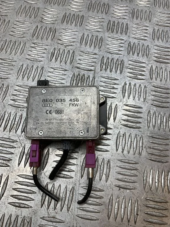 Aerial antenna amplifier 8E0035456