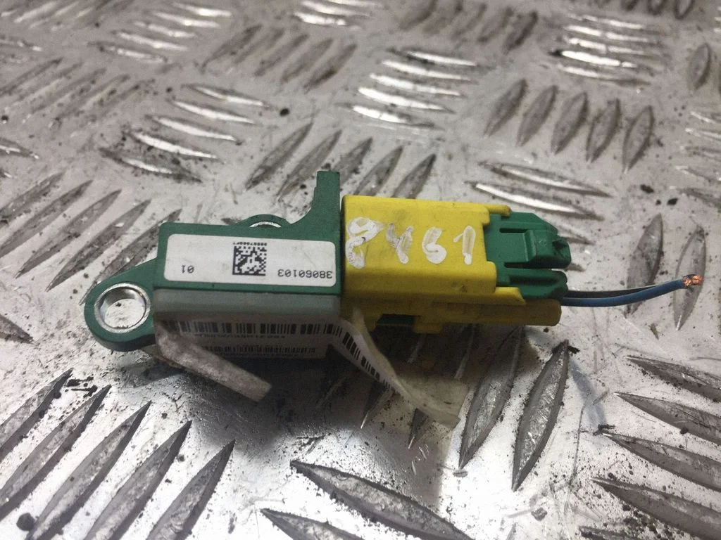 Drošības spilvenu trieciena sensors 3C0909606