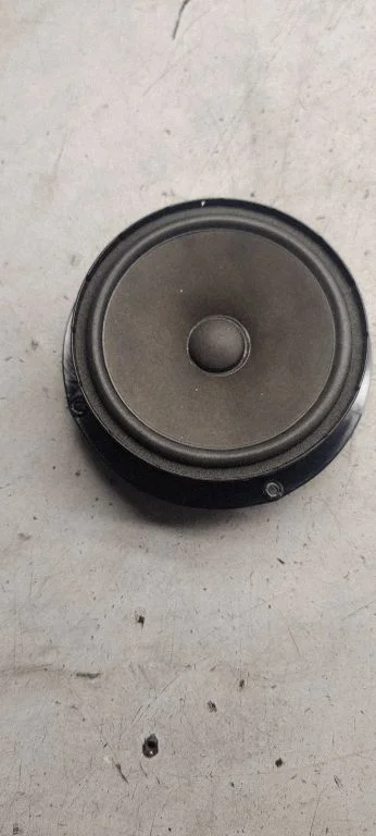 Rear door speaker – Volkswagen Golf Plus (2005-2013)