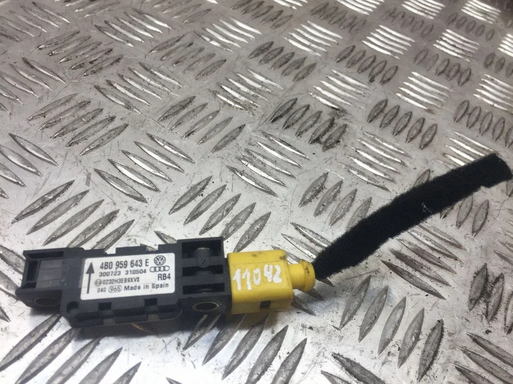 Airbag deployment crash/impact sensor 4B0959643E