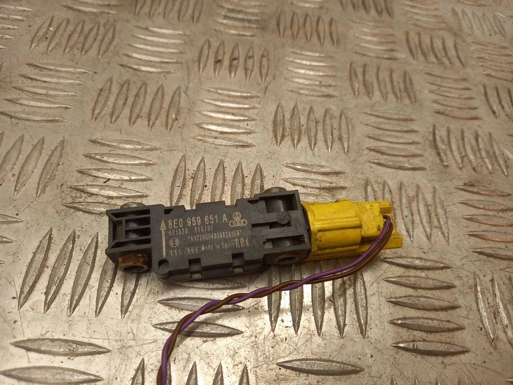 Airbag deployment crash/impact sensor 8E0959651A