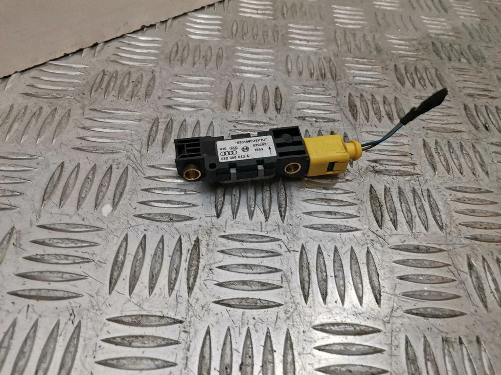 Airbag deployment crash/impact sensor 8E0959643A