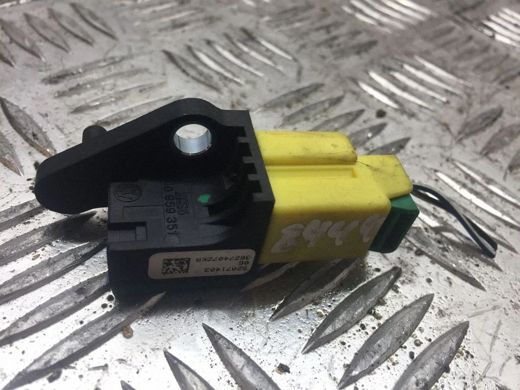 Drošības spilvenu trieciena sensors 5N0959351B