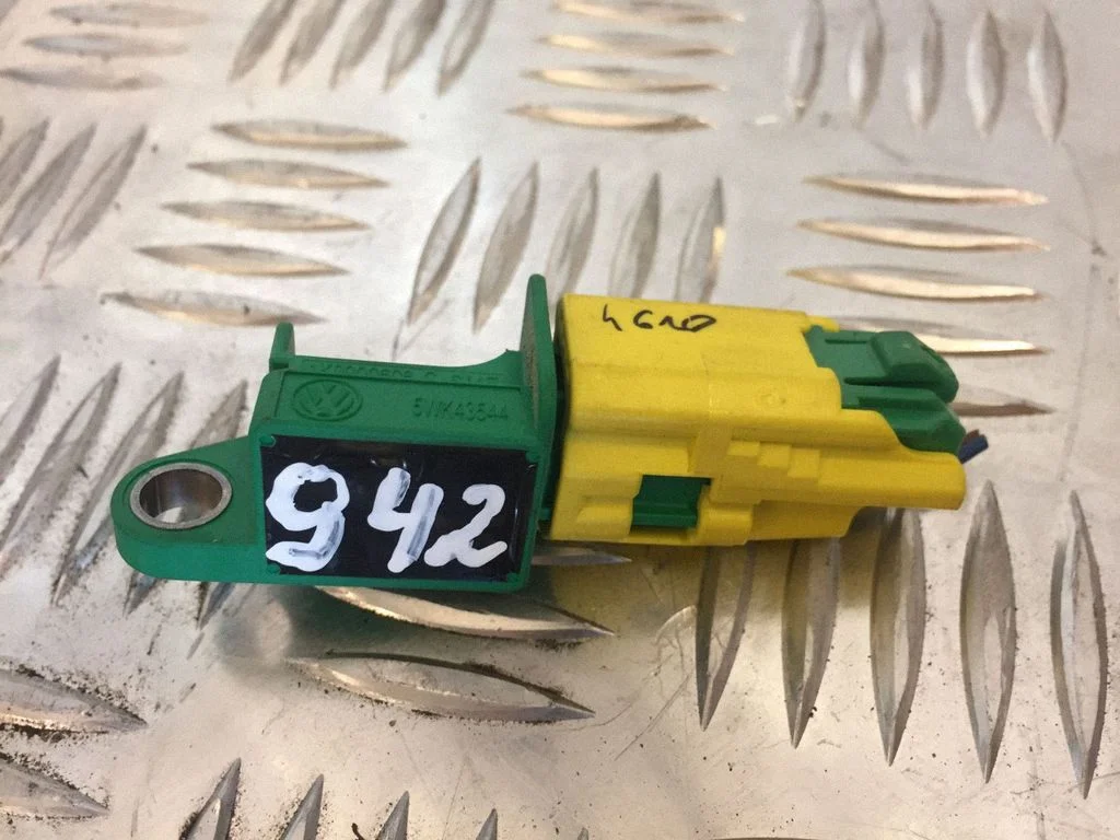 Airbag deployment crash/impact sensor 1K09090606