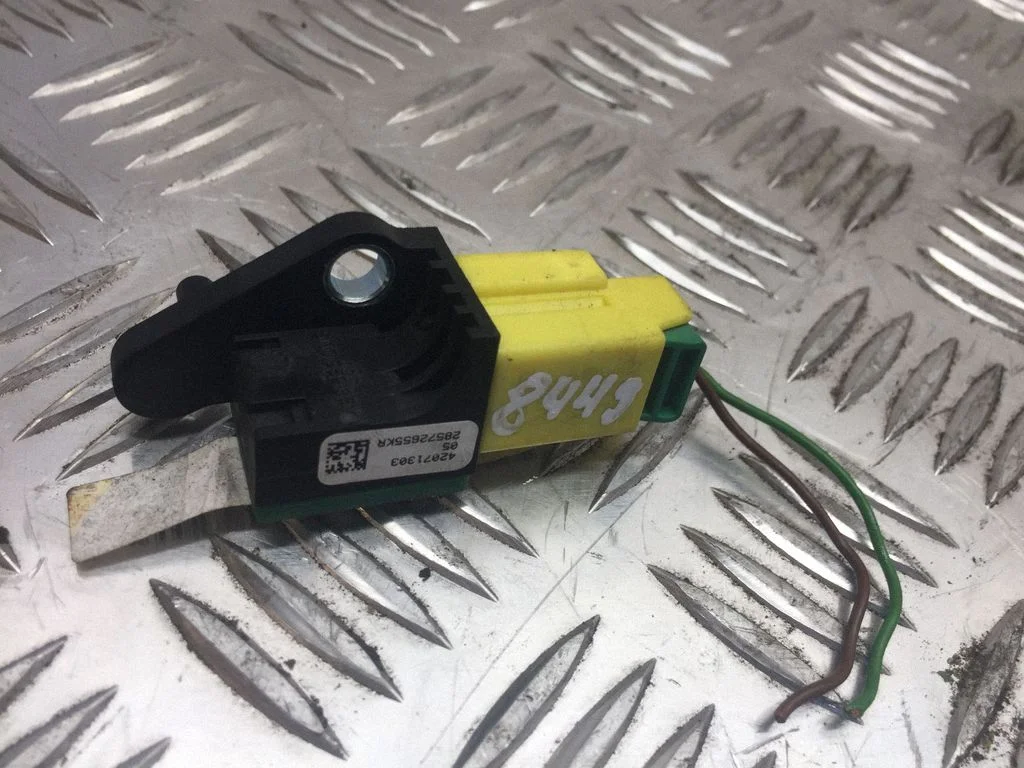 Drošības spilvenu trieciena sensors 5N0959351
