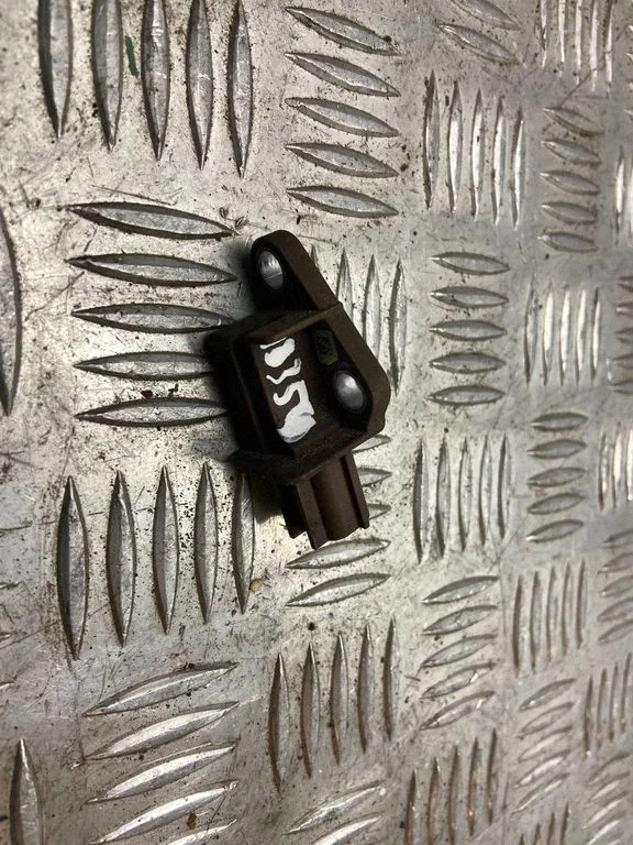 Airbag deployment crash/impact sensor 1K0909606B