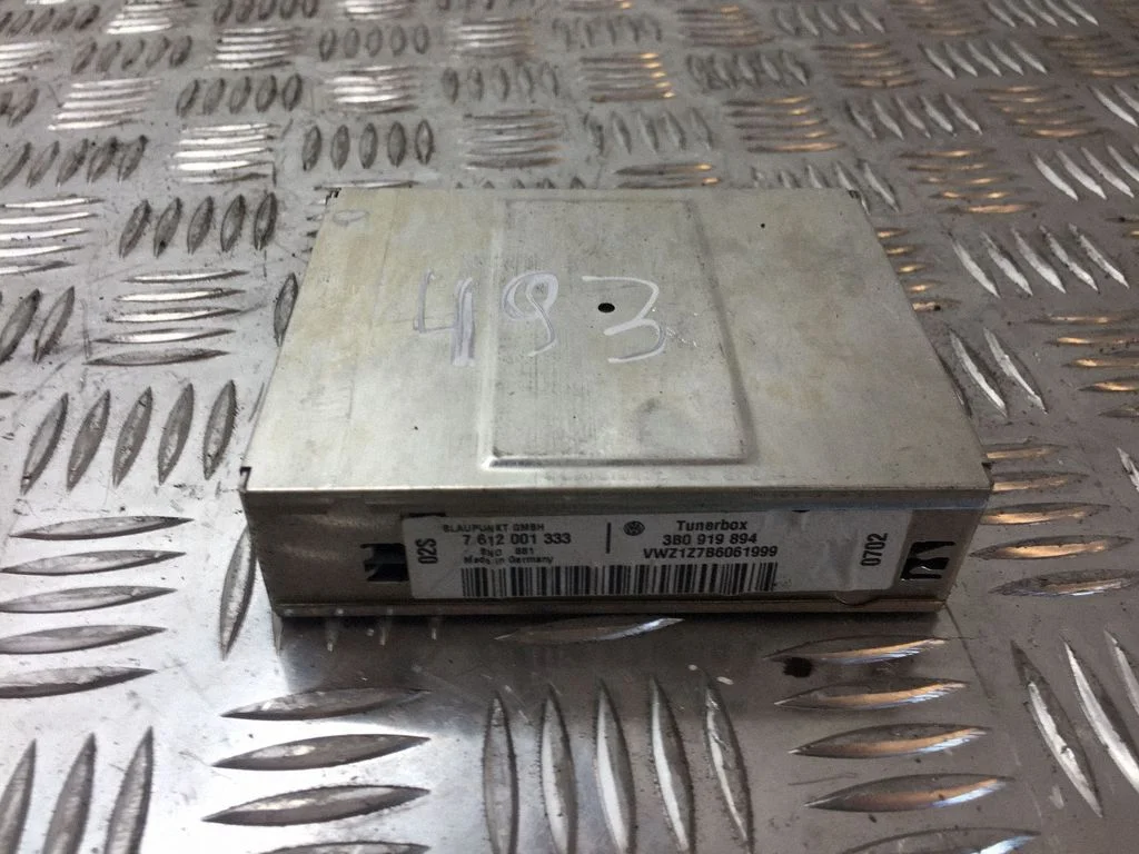 Antenni võimendi 3B0919894