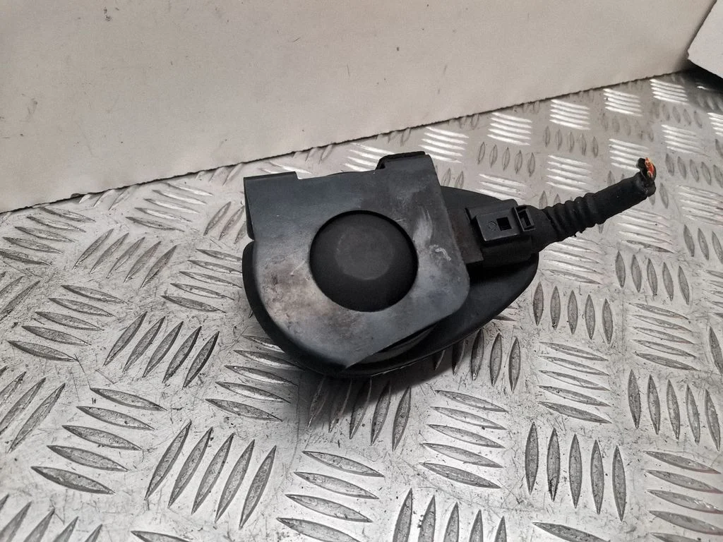 Alarm system siren – Volkswagen Passat B5.5 (2001-2005)