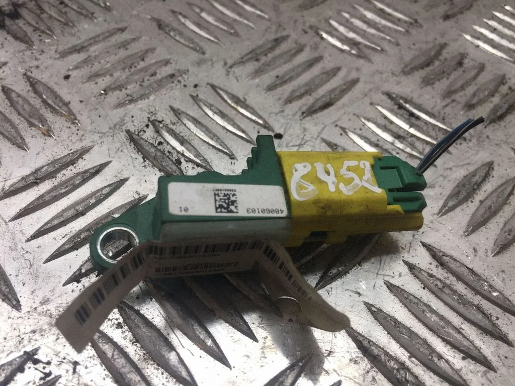 Drošības spilvenu trieciena sensors 3C0909606
