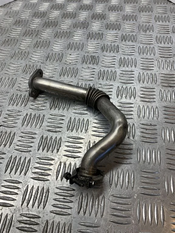 EGR valve line/pipe/hose