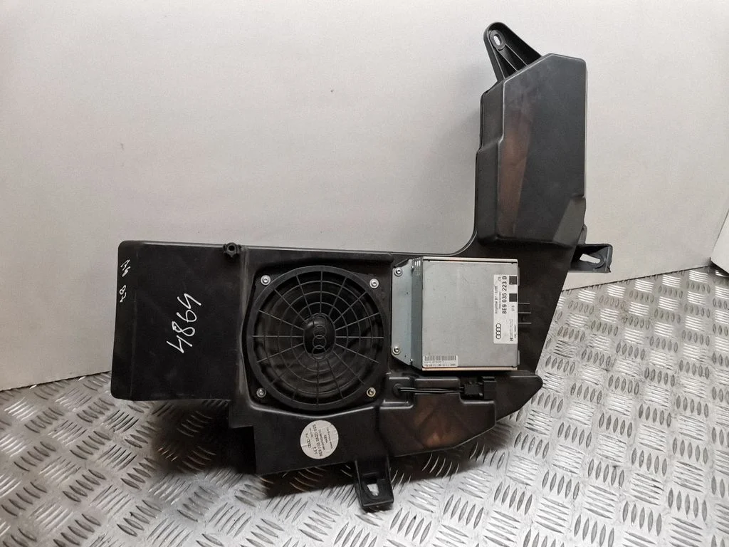 Subwoofer speaker 8E9035382D02S