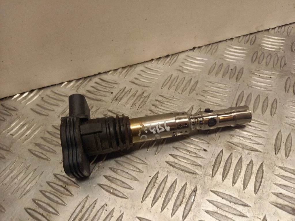 High voltage ignition coil 06A906115D