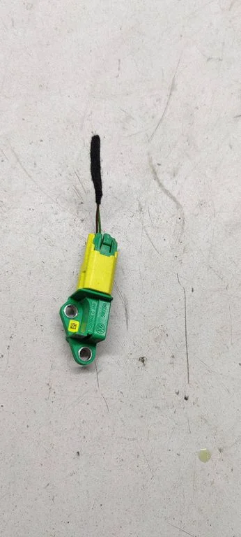 Drošības spilvenu trieciena sensors 1k0909606C