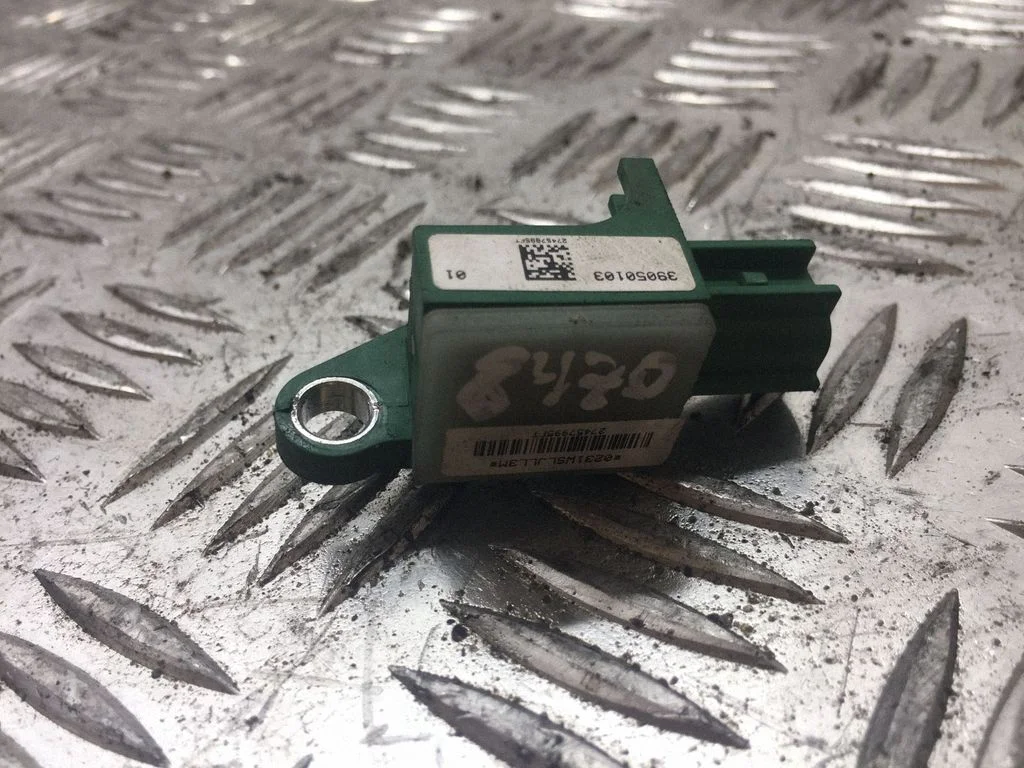 Drošības spilvenu trieciena sensors 3C0909606
