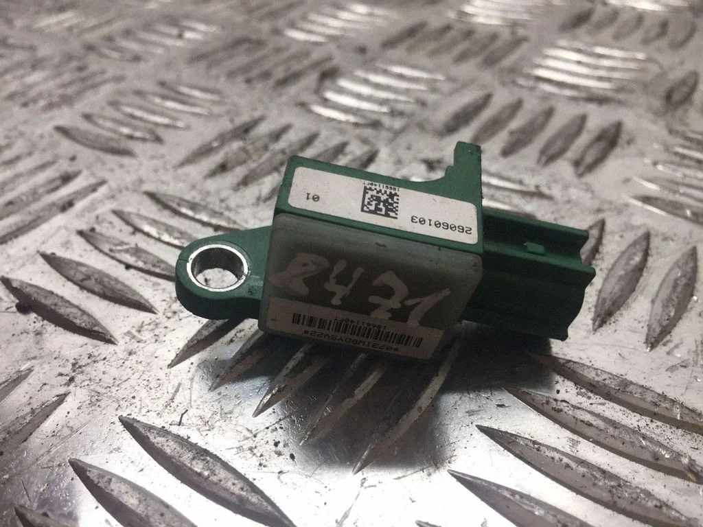 Drošības spilvenu trieciena sensors 3C0909606