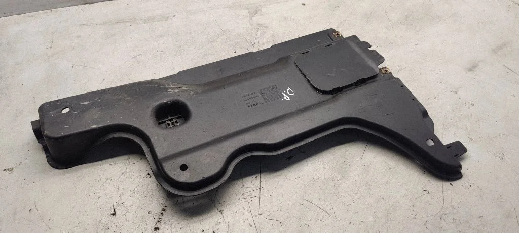 Rear underbody cover/under tray 3q0825102a