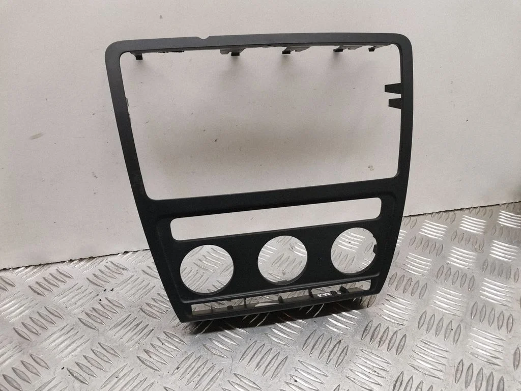 Climate control/heater control trim – Skoda Octavia Mk2 (1Z) (2004-2013)