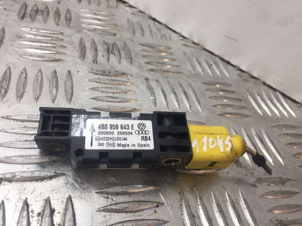 Airbag deployment crash/impact sensor 4B0959643E