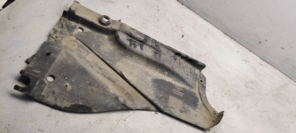 Tagavedrustuse põhjakaitse – Audi A4 S4 B7 8E 8H (2005-2008)