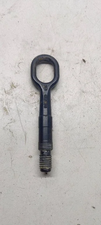 Towing hook eye 8k0805615