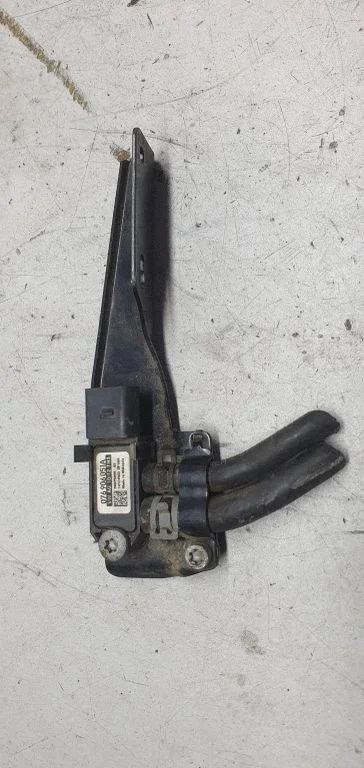 Exhaust gas pressure sensor 076906051A
