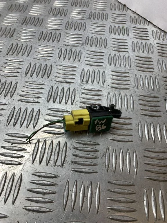 Airbag deployment crash/impact sensor 5N0959851B