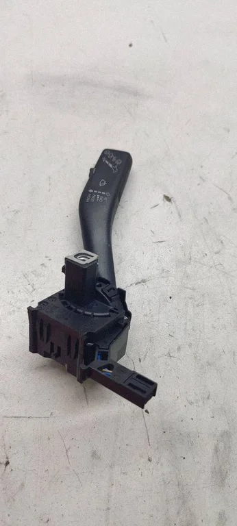 Wiper control stalk – Volkswagen Golf Plus (2005-2013)