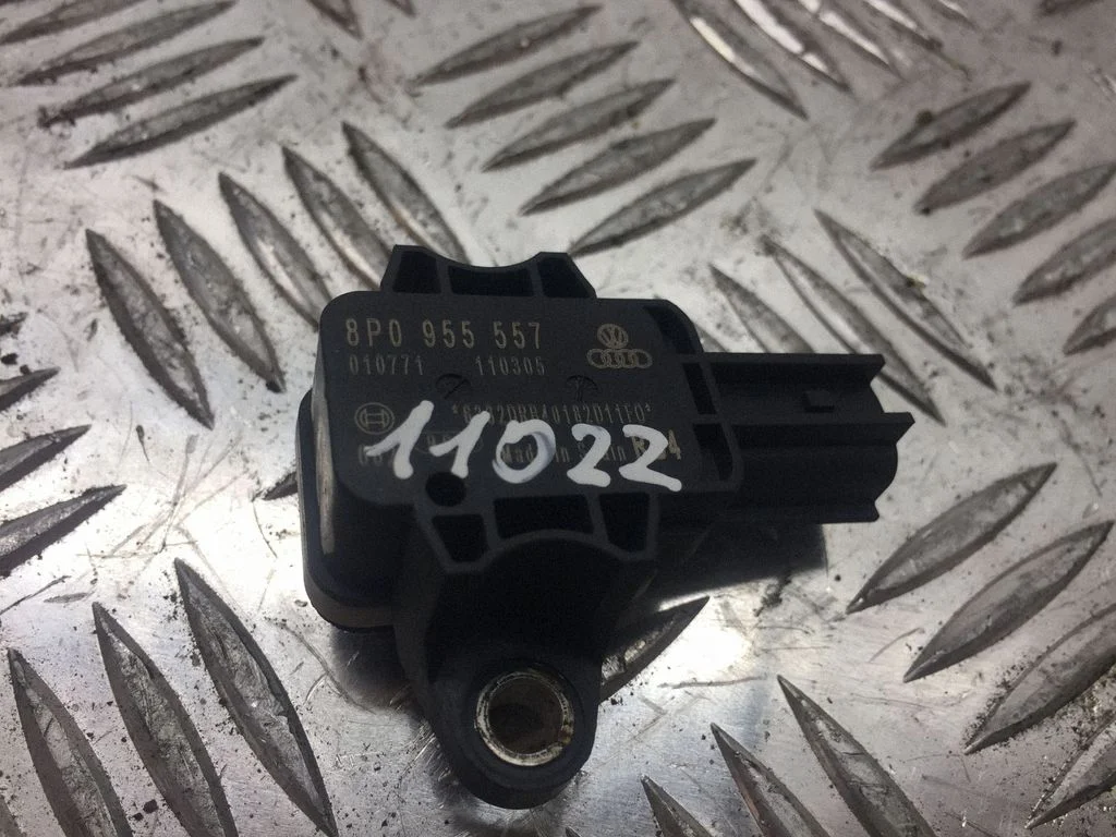 Airbag deployment crash/impact sensor 8P0955557