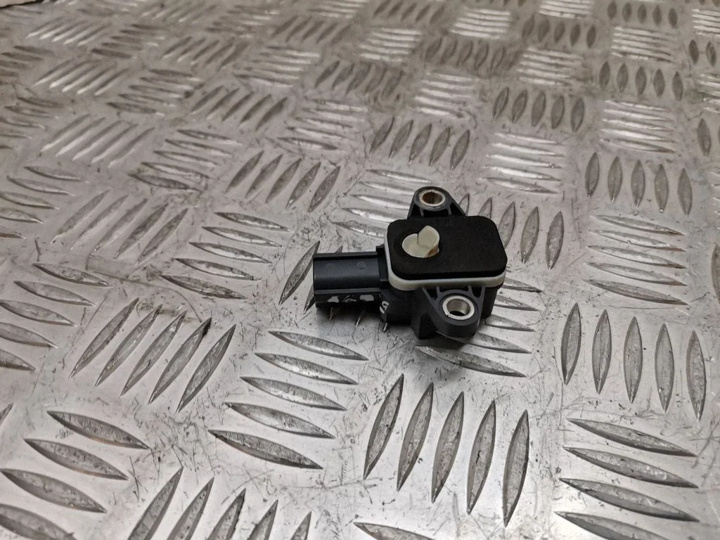 Airbag deployment crash/impact sensor 8P0955557