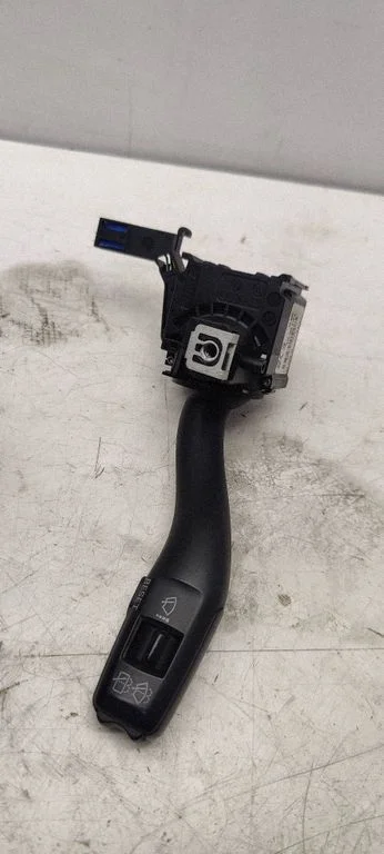 Wiper control stalk – Audi A3 S3 8P (2003-2012)