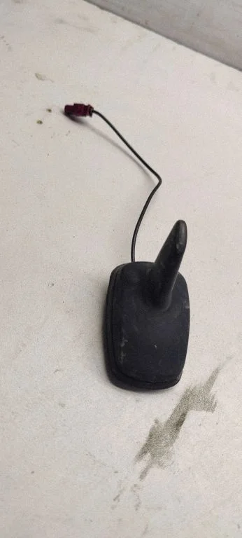 Aerial GPS antenna 1k0035507e