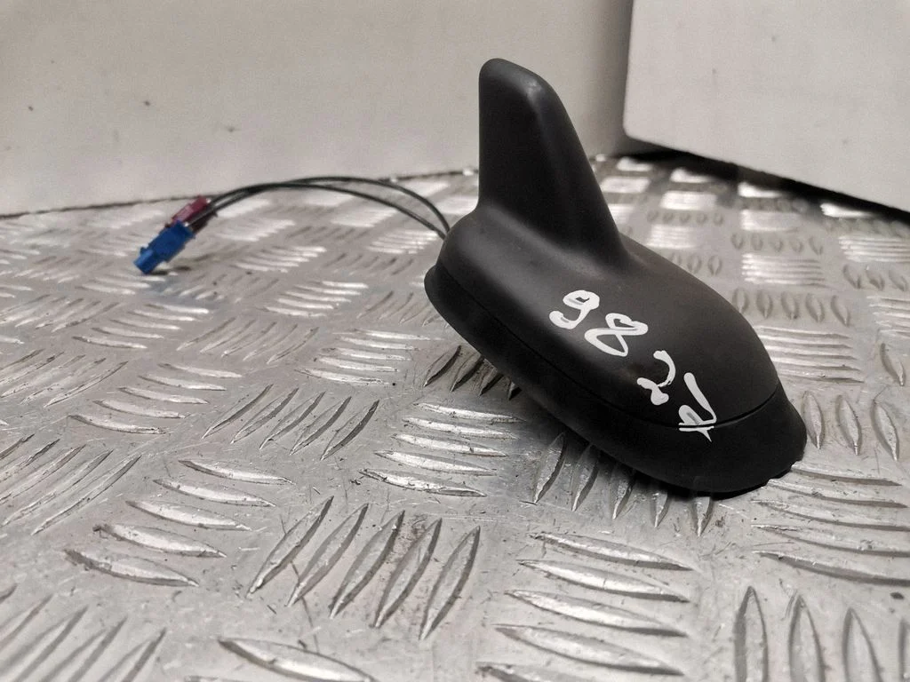 Antena (GPS) – Volkswagen Passat B6 (2005-2010)