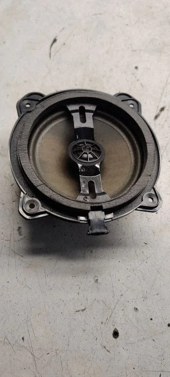 Rear door speaker 8h0035411