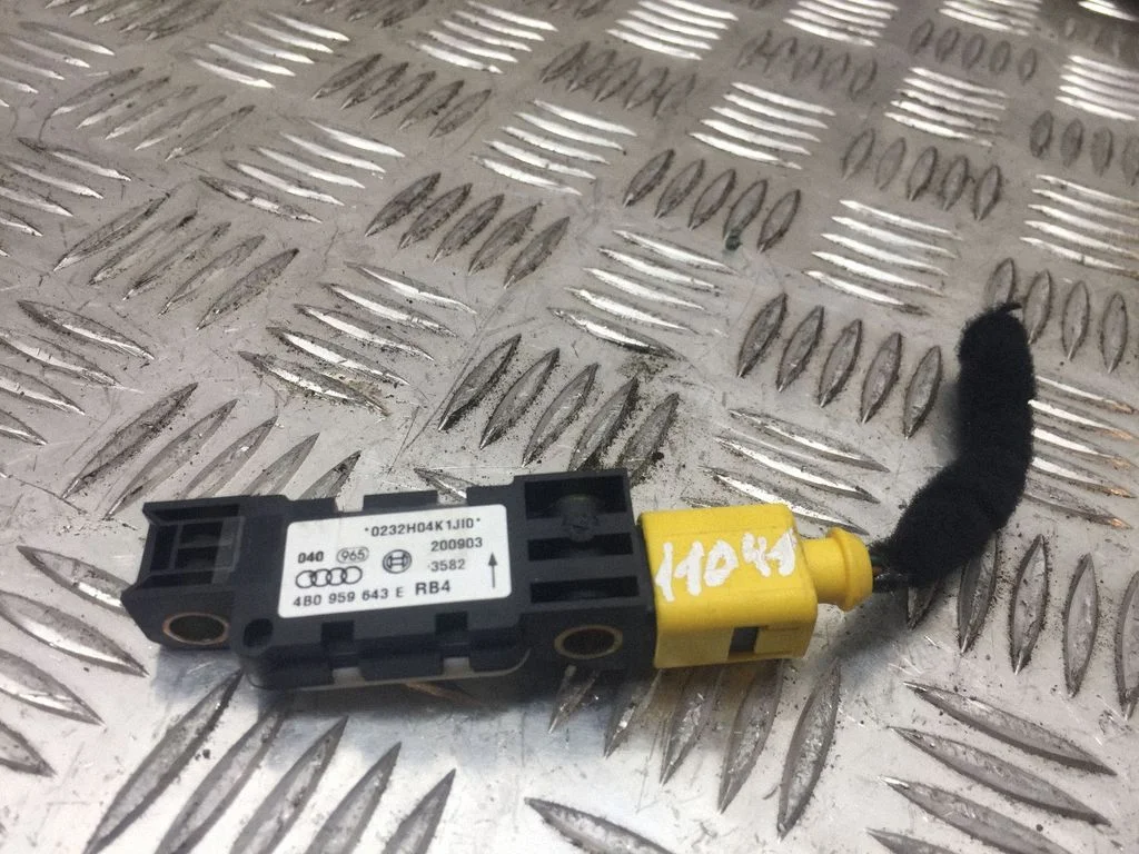 Airbag deployment crash/impact sensor 4B0959643E