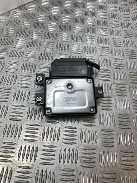 Hand brake control module 3C8907801B